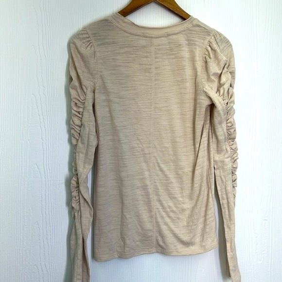 Free People - Natasha Cream Crewneck Ruched Long Sleeve Crew Neck Top Size XS - Picture 10 of 10
